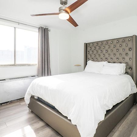 Just Renovated 3 Br/2Bath/ Parking+ Downtown View Apartment Атланта Екстериор снимка